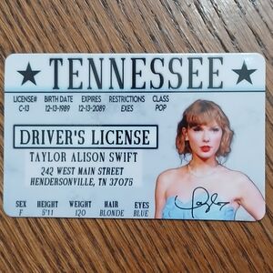 TAYLOR SWIFT License ID Laminated Card NOVELTY Prop Concert Fan Gift